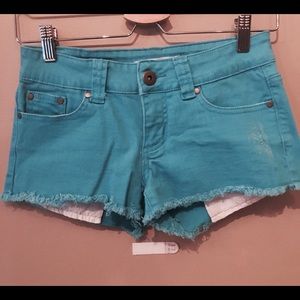 EUC Forever 21 Distressed Blue Cutoff Low Rise Denim Shorts Size 25